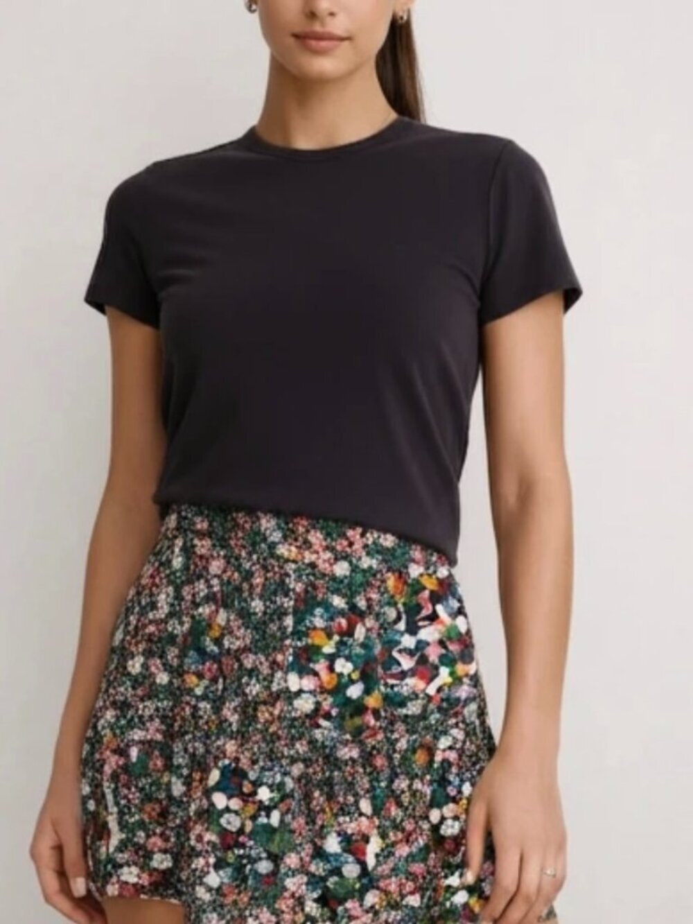 Roxy Black Colorful Floral Mini Skirt Womens M Viscose Tiered Boho Beach Surf